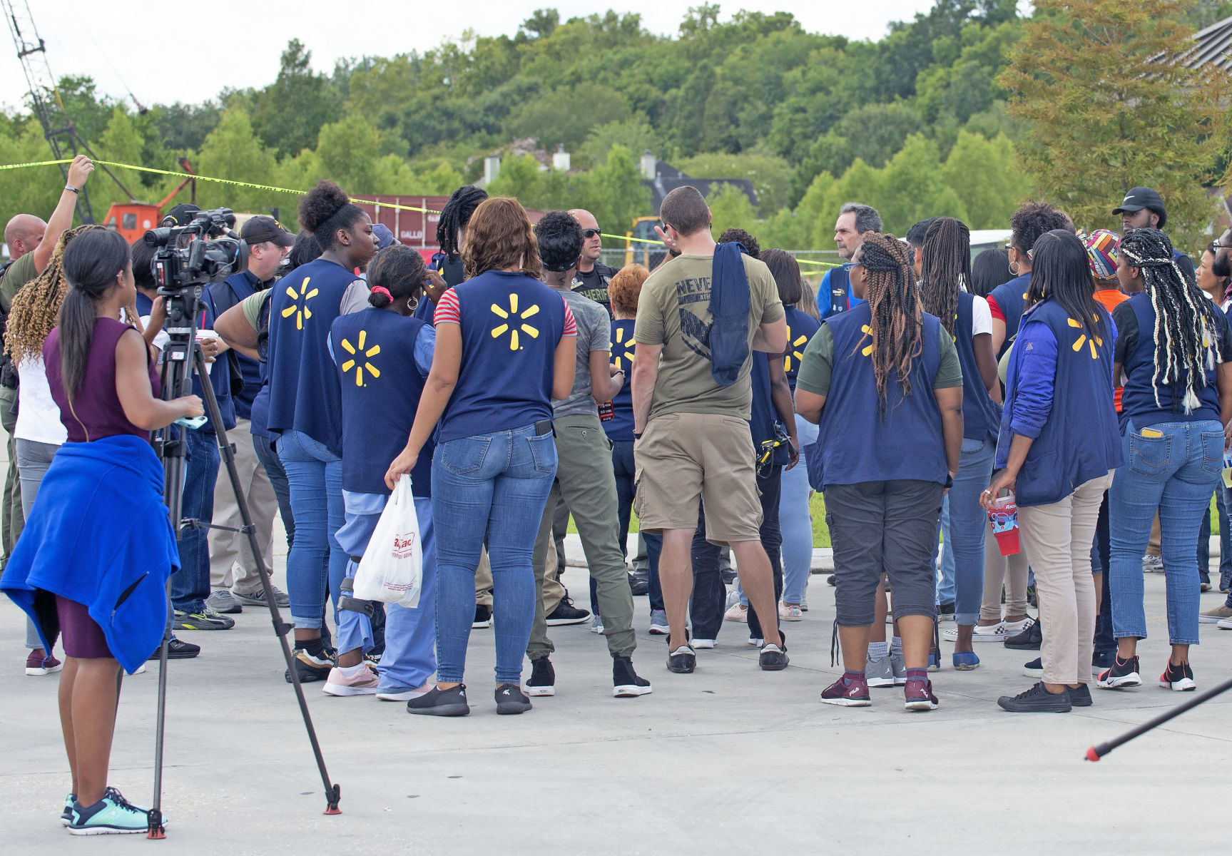 BR.walmartshooting.080719.001.jpg